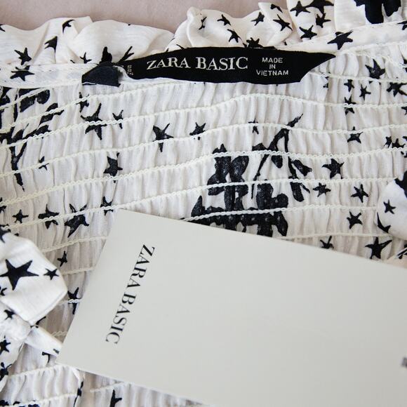 Zara Floral Star Black & White Smocked Blouse size S NWT - Picture 3 of 5